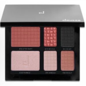 Doucce On The Go Palette - Pink, Black, Cream NWT